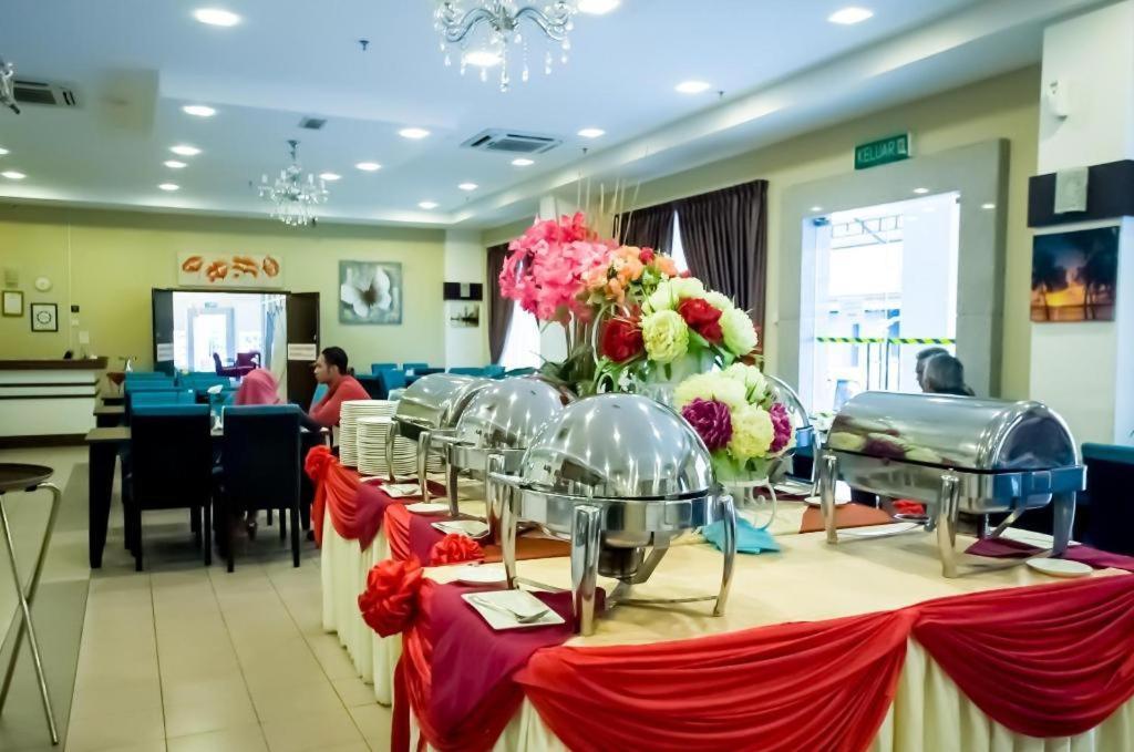 ホテル コベマス マラッカ Malacca エクステリア 写真